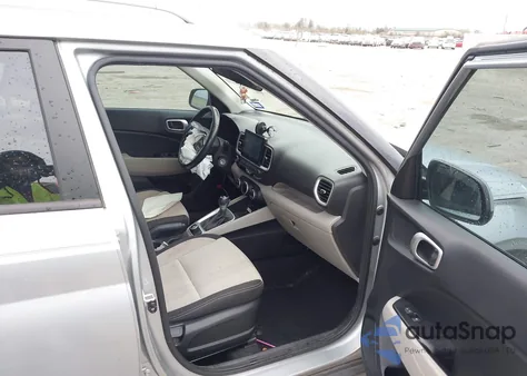 2021 Hyundai Venue Sel from USA, damaged, VIN KMHRC8A37MU071499